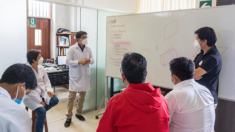 capacitación uso de equipo spinbox